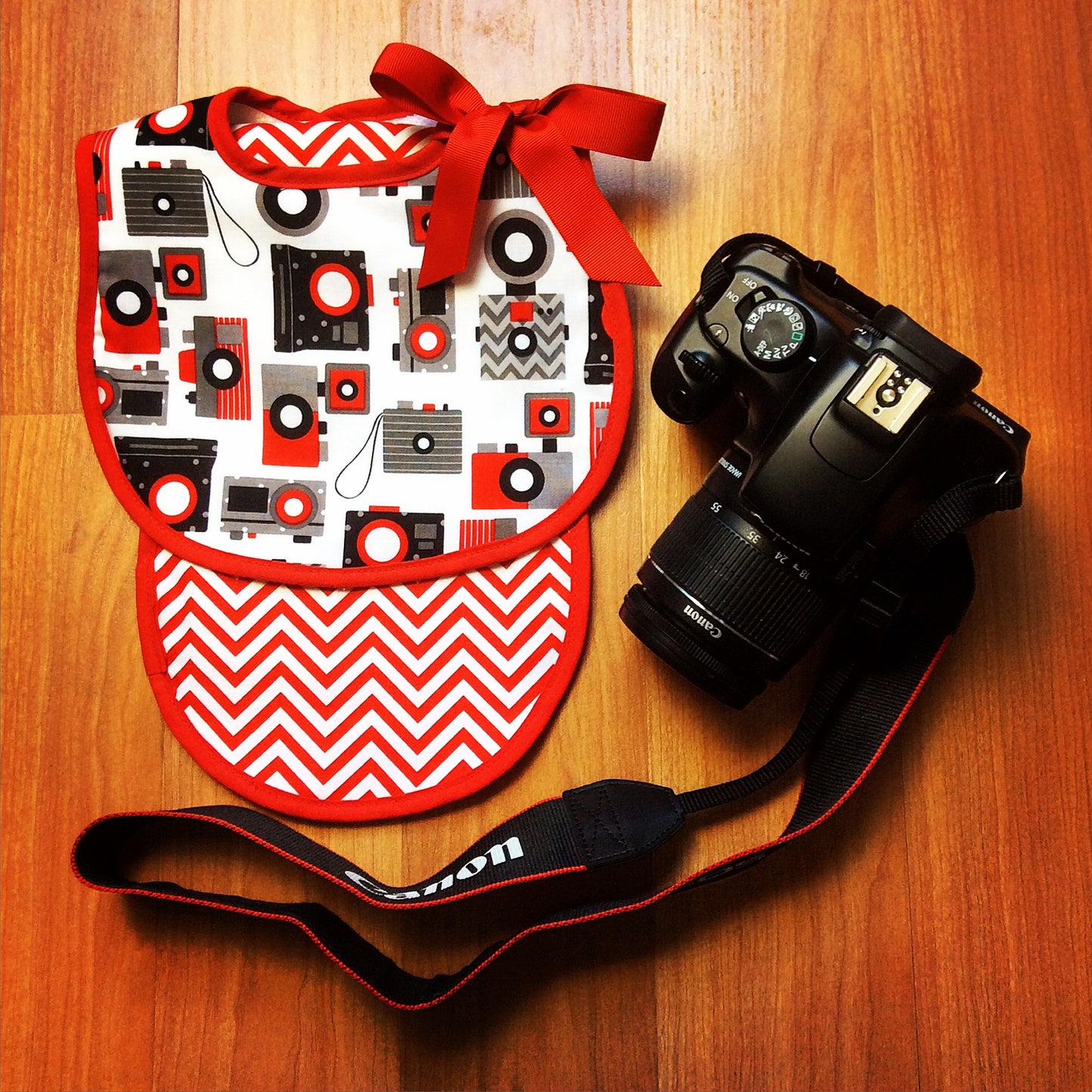 #22255 Red Camera Bib & Burp Gift Set